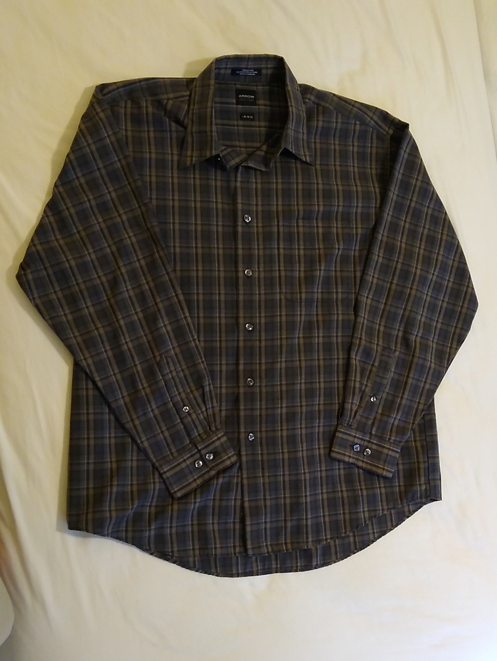 Arrow Men's Gray and Tan Plaid Dress Shirt, Size Large